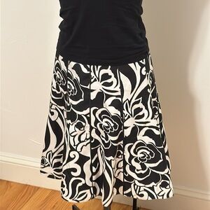 Ann Taylor Black and White Floral Skirt